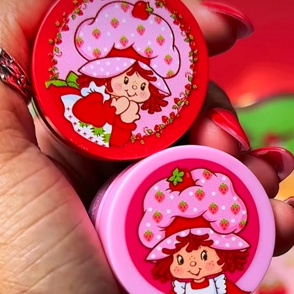 Strawberry Shortcake x Glamlite PR Box Full Collection - Picture 15 of 16